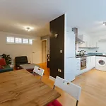 Brick Lane & Shoreditch London Apartment
